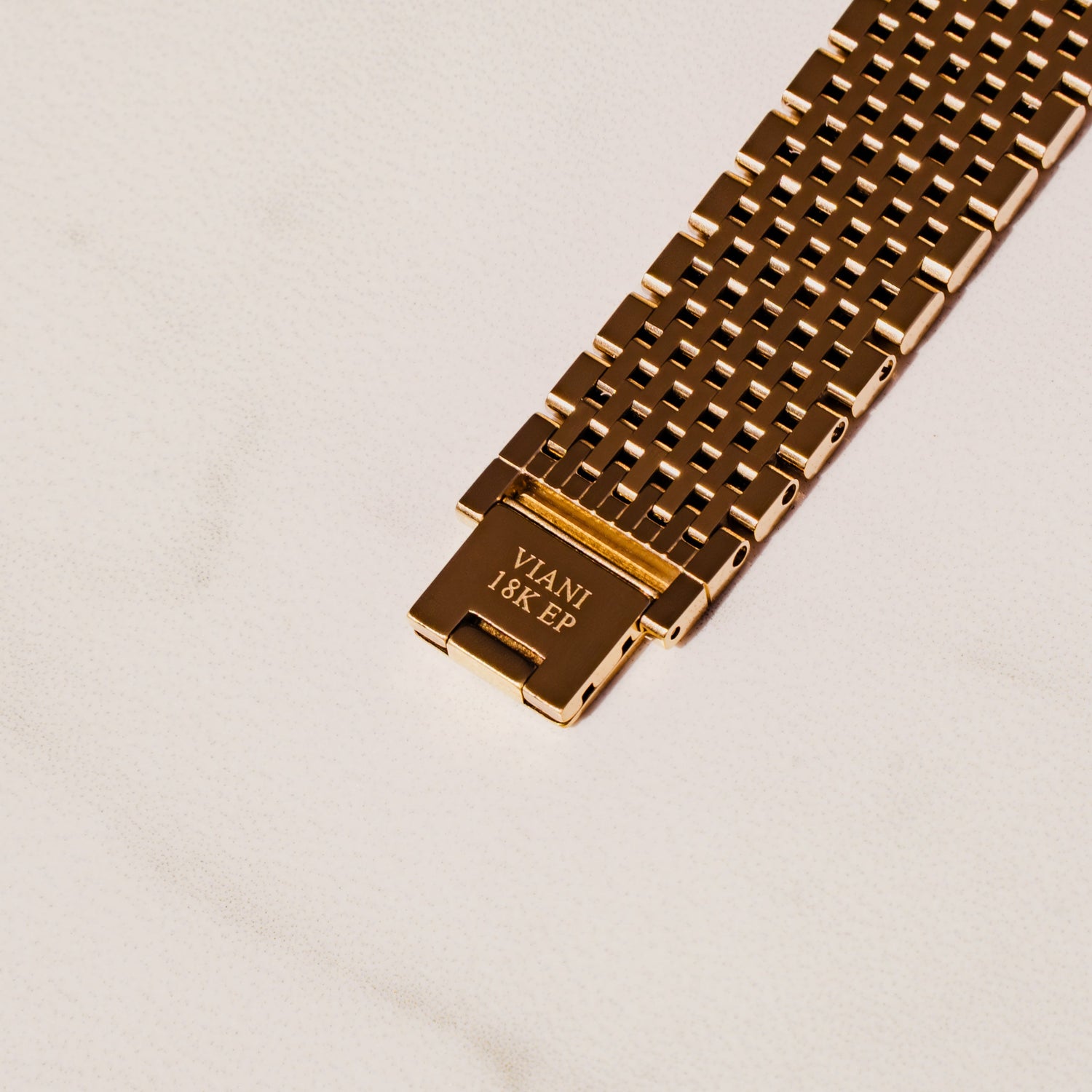 VIANI SONA 18k EP Gold Buckle Bracelet